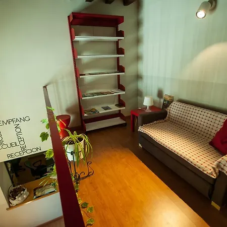 Santa Ana Hostal *