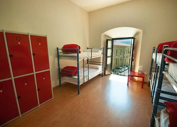 Hotel Santa Ana - 2*